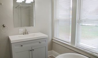 328 W 4th St, Ashland, OH 44805