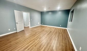 50 Lawrence Ave 50, Danbury, CT 06810
