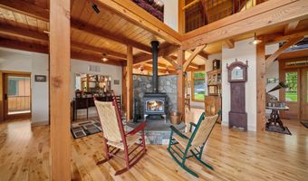 119 Moat View Dr, Albany, NH 03813
