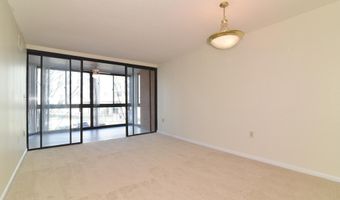 1001 N RANDOLPH St 215, Arlington, VA 22201