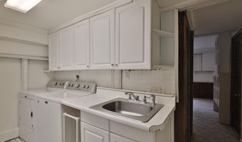 519 E Cooke Rd, Columbus, OH 43214