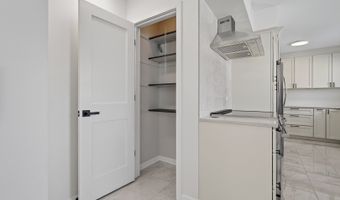 6 W Cypress St, Arlington Heights, IL 60005