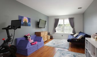 42 W Highland Ave, Atlantic Highlands, NJ 07716