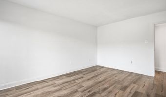 1300 ARMY NAVY Dr 124, Arlington, VA 22202