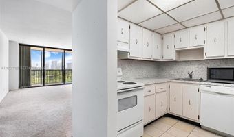 20301 W Country Club Dr 825, Aventura, FL 33180