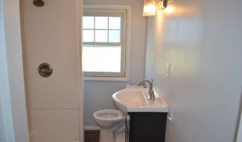144 W Main St, Albion, IL 62806