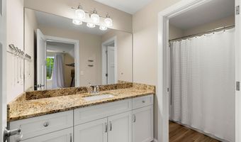 10 Lilac Ct, Bedford, NH 03110