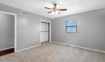 6222 Danbury St, Bel Aire, KS 67220