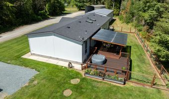 87477 Jean Dr, Bandon, OR 97411