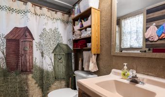 513 FAIRWAY Dr, Basye, VA 22810
