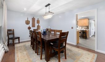 12 Robin Vale Dr, Glocester, RI 02857