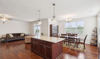 44589 YORK CREST Ter #200, Ashburn, VA 20147