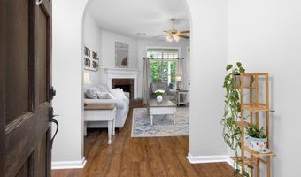 7686 SHADOW Gln, Bartlett, TN 38002