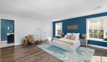 60 Harmony St, Cranston, RI 02920