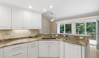 483 Concord Downs Ln, Aurora, OH 44202