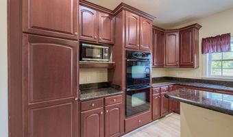 8597 Doar Rd, Awendaw, SC 29429