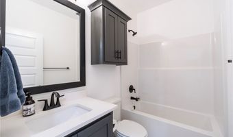 87 Leicester Dr, Bella Vista, AR 72714