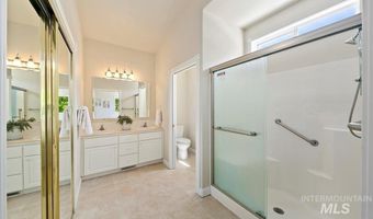 5201 N Stinger St, Boise, ID 83703