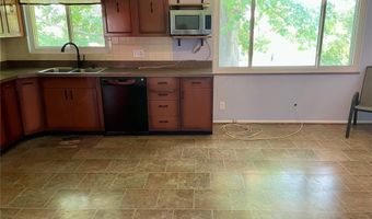 7830 Apple Valley Dr, Affton, MO 63123