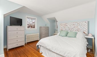 55 Robbins Ave, Amityville, NY 11701