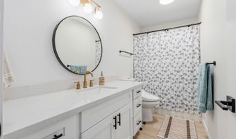 447- A Manono St, Kailua, HI 96734
