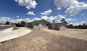 300 S 7th St, Anthony, TX 79821