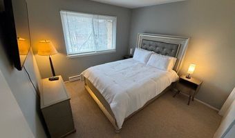 127 Kennedy Dr 127, Bridgeport, CT 06606