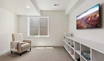 760 Crossbill Dr, Berthoud, CO 80513