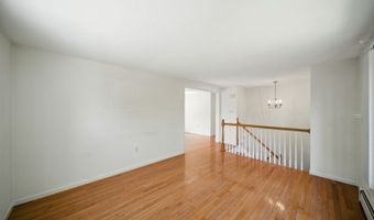 30 Lakeshore Dr, Alloway, NJ 07422