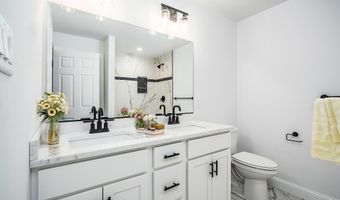 72 MACCAULEY Rd, Albrightsville, PA 18210