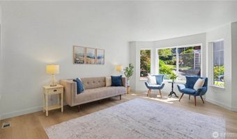 14719 102nd Ave NE, Bothell, WA 98011