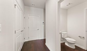 43400 APPLE ORCHARD Sq, Ashburn, VA 20148