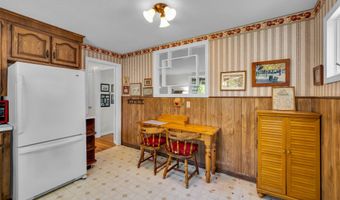24 Toole Dr, Branford, CT 06405