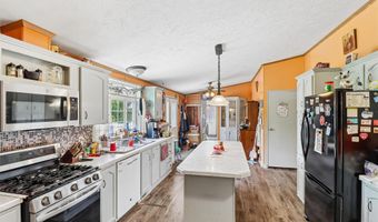 17836 Lowe St, Ackworth, IA 50001