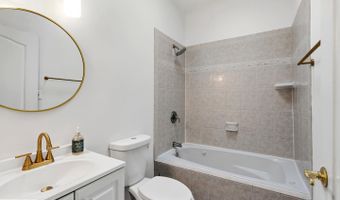 1018 11th St NE, Washington, DC 20002