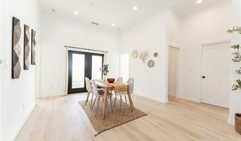 5743 Chesley Ave, Los Angeles, CA 90043