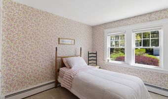 302 Prospect St, Bennington, VT 05201
