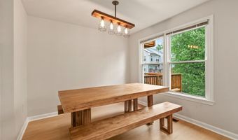 2213 S POLLARD St, Arlington, VA 22204