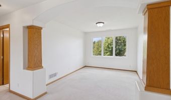 2917 Bayberry Rd, Ames, IA 50014