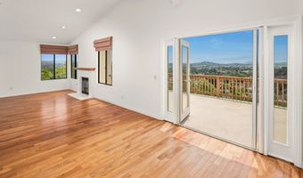 2033 FIESTA Gln, Escondido, CA 92027