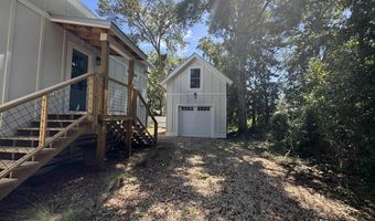 216 15th St, Apalachicola, FL 32320