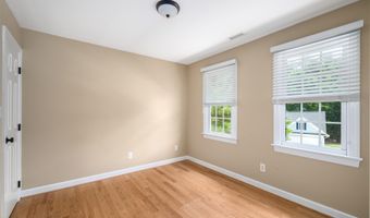 407 Maple Creek Ct, Apex, NC 27502