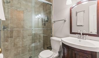 2302 SANFORD St, Alexandria, VA 22301