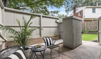 5230 POOKS HILL Rd #D-26, Bethesda, MD 20814