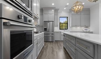 407 Goose Pointe Blvd, Biloxi, MS 39531