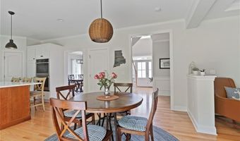 25 Kristin Dr, Cranston, RI 02921