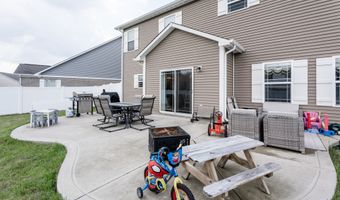 1661 Devonshire Ave, Avon, IN 46123