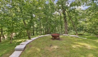24261 Trail Ridge Ct, Adel, IA 50003