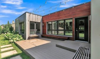 5520 W Cedar Crest Ct, Appleton, WI 54914
