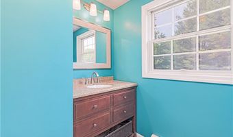 15 Caraway Dr, Johnston, RI 02919